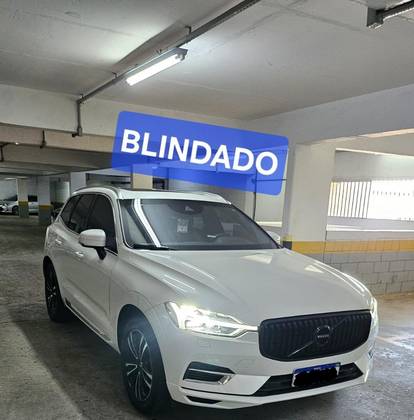 VOLVO XC60 2.0 T8 HYBRID MOMENTUM AWD GEARTRONIC VOLVO XC60 2.0 T8 HYBRID MOMENTUM AWD GEARTRONIC